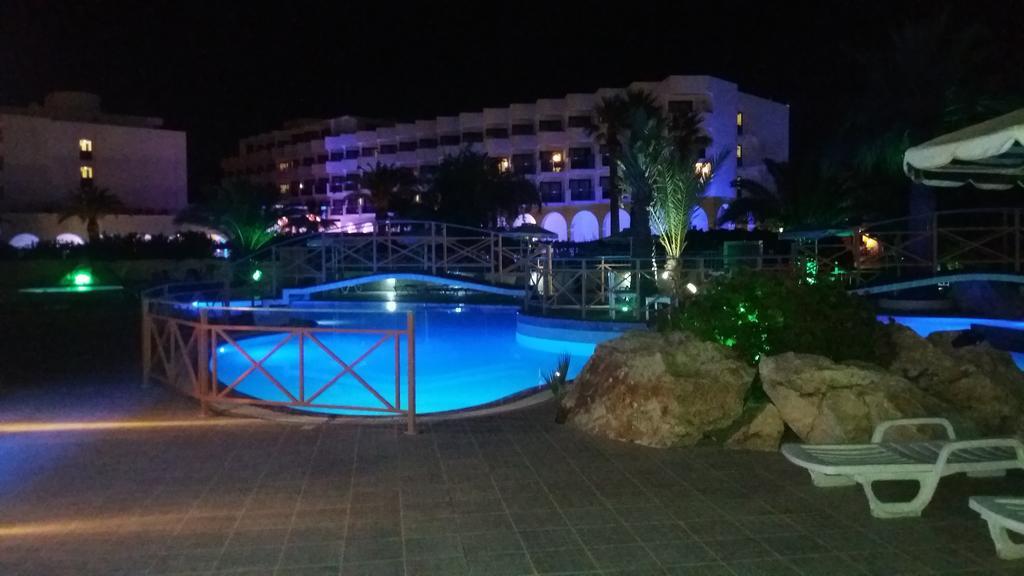 Angelos Beach Hotel ฟาลิรากี ภายนอก รูปภาพ