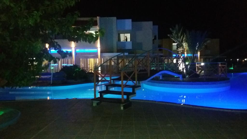 Angelos Beach Hotel ฟาลิรากี ภายนอก รูปภาพ