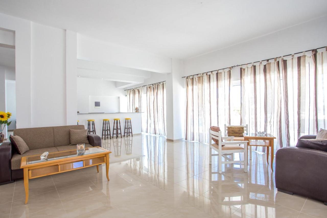 Angelos Beach Hotel ฟาลิรากี ภายนอก รูปภาพ