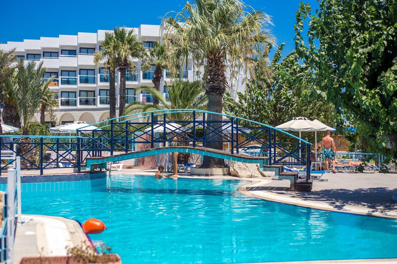 Angelos Beach Hotel ฟาลิรากี ภายนอก รูปภาพ